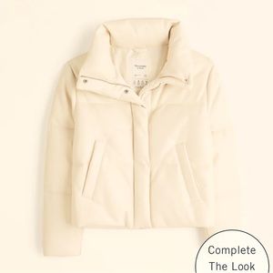 Abercrombie A&F Vegan Leather Mini Puffer Cream XS
